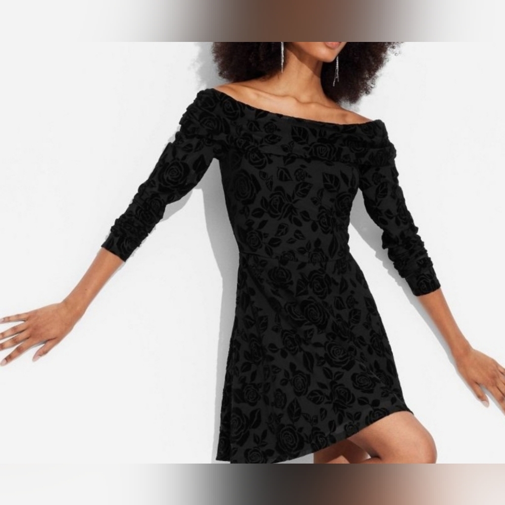 Wild Fable Long Sleeve Flocked Mini Fit and Flare Holiday Dress New